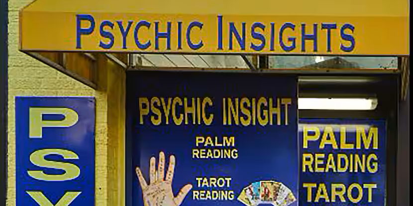 fake psychic (2)